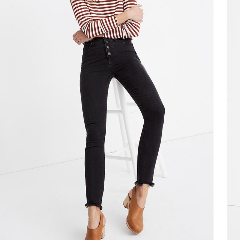 9" High-Rise Skinny Jeans in Berkeley Black: Button-Through Edition, 28